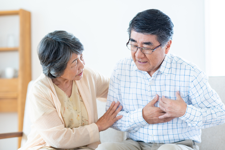 股関節・膝の痛みは様々な病気を引き起こす原因にもなり得ます