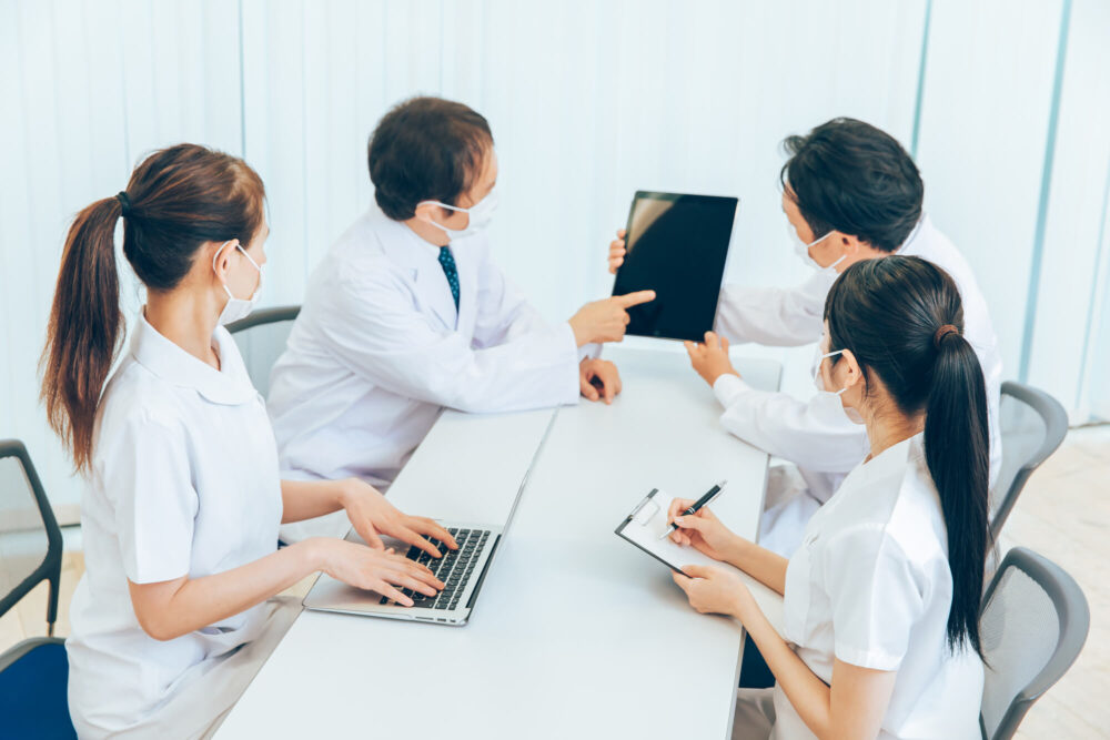 多診療科、多職種でのチーム医療